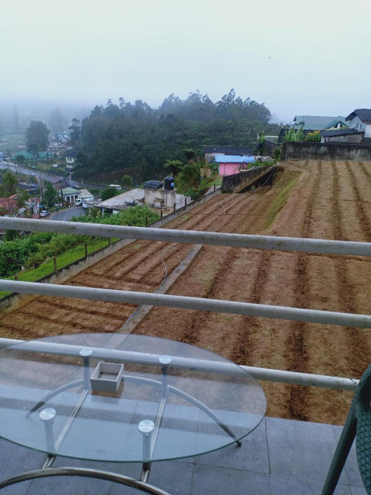 Blue Meadows Nuwaraeliya Hotel Nuwara Eliya Exterior foto